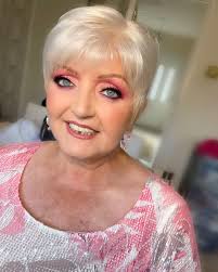 Linda Nolan opens up as she loses her hair during cancer battle