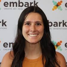 Natalie Earl's Instagram, Twitter & Facebook