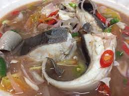 Sagol atau sinagol merupakan makanan tradisi dari suku kaum bajau semporna atau bajau yang menetap di kawasan pantai timur sabah seperti semporna. Resepi Mudah Masak Ikan Pari Air Asam