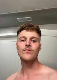 Room for rent in 4 bedroom house in Southmoor Park near Denver