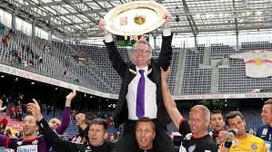 He is the head coach of ferencváros. Austria Wien Ruckkehr Von Meistermacher Peter Stoger Fussball Bundesliga
