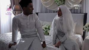 Sekembalinya ke tanah air, zayn ternampak bekas tunangnya dengan lelaki lain. Update 12 Rahsia Hati Perempuan Episod 16 Layan Drama Paling Seru