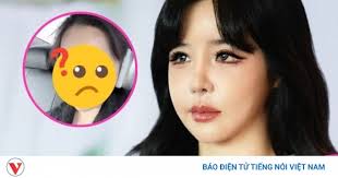 Park Bom tiếp tục gây tranh cãi với video chỉnh sửa khuôn mặt bất thường