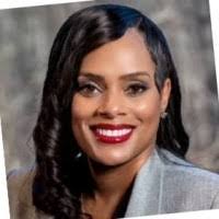 Carolyn Riggins's Instagram, Twitter & Facebook