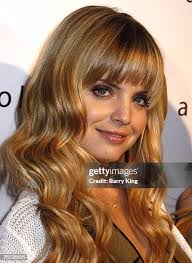 12 Photos & High Res Pictures