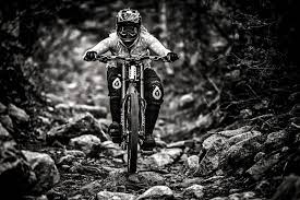 Descente Cailloux Downhill Mountain Biking Mountain Biking Downhill Bike