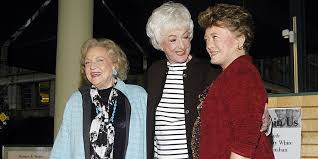 Sep 14, 2015 · betty white is the only living golden girl. estelle getty died in 2008 at 84 from lewy body dementia, bea arthur died of cancer at 86 in 2009, and rue mcclanahan died at 76 in 2010 from a stroke. Betty White And Bea Arthur S Feud Were The Golden Girls Friends In Real Life