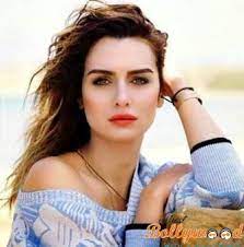 She is 36 years old and is a gemini. Birce Akalay Biography Wiki Age Height Instagram Wallpapers Actress Cinetalkers