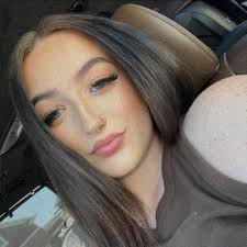 Who can do senior photos for a decent price?