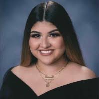 Carol Campos's Instagram, Twitter & Facebook