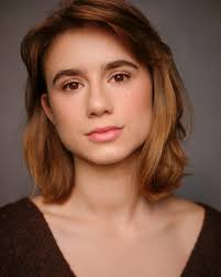 42 Management & Production (en-GB) Justine Moore