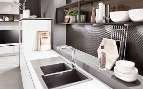 Preiswerte küchenzeilen, praktische lösungen für kleine küchen oder stylische küchenmöbel. Armaturen Fur Die Kuche Das Herz In Ihrer Kochstube Opti Wohnwelt