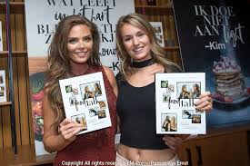 We did not find results for: Boeklancering Food Talk Em Press