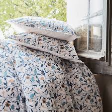 Très belle impression sur un tissu microfibre de 150g/m2. Housse De Couette Et 2 Taies D Oreiller En Percale De Coton Blanc 240x220cm Fatina 240x220 Cm Housse De Couette Alinea