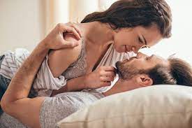Share pictures love pictures beautiful pictures imagenes wallpapers hd image swag love can my love animated gifs love spell caster. Romantic Couple Hugging Pictures Images Stock Photos Depositphotos