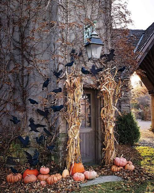 24 Best Outdoor Halloween Decoration Ideas