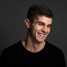 ₹4.17bn* sep 18, 1998 in hershey, pennsylvania, united states. Christian Pulisic