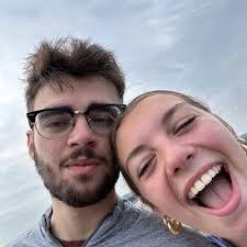 Robin Beckett's Instagram, Twitter & Facebook