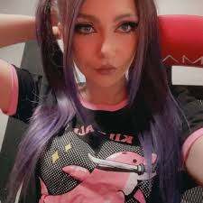 Pink hair will never go out of style. ð•ð•¦ð•¤ð•¥ð•' ð•„ð•šð•Ÿð•© Justaminxig Instagram Photos And Videos