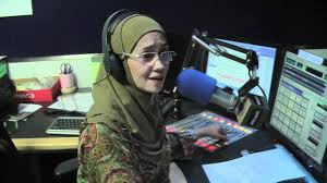 Sinar (formerly known as sinar fm)1 is a malaysian malay language radio station operated by astro holdings sdn bhd. Sinar Pagi 10feb 2012 Seri Seram Kak Bed Pewel Youtube