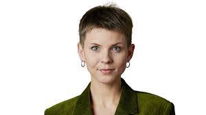 Johanna Roth's Instagram, Twitter & Facebook