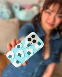 I feel like my photos get progressively more unhinged as I run out of poses  😂 Thank you again to @redbubble for partnering with me to bring you code  “RBC-ROMY” to save