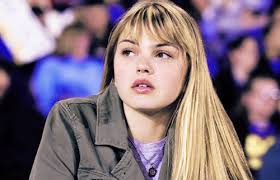 Funky MBTI in Fiction — Friday Night Lights: Julie Taylor [INFP]