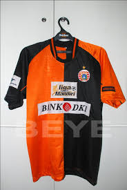 Swift code is a standard format of bank identifier codes (bic) and it is unique identification code for a particular bank. Persija Jakarta Third Liga Bank Mandiri Match Worn 2003 20 Flickr