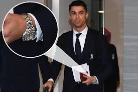 Lista nickfinder free fire já pre programado para uso, se quiser. Ronaldo Wears Most Expensive Rolex Watch In History An 18 Karat White Gold And Diamond Encrusted Timepiece Worth 371k