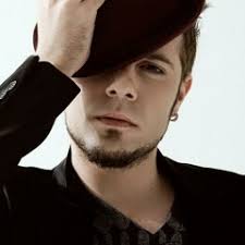 Stream Esra Kurt ft. Onat