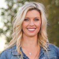 Sherry Salyer's Instagram, Twitter & Facebook