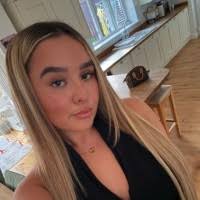 100+ "Chloe Marsh" profiles