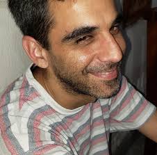 Año 1986. Estación de servicio. Creo que era la que estaba en Boulevard  Buenos al 1000. Ahora ese lugar se transformó en una parrilla. Fotos,  gentileza de Orlando Stella. (Chanchi)