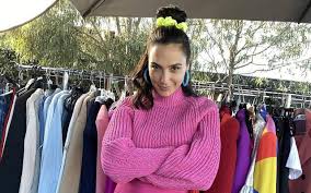 The official website of gal gadot. Gal Gadot Felt Like A God When She Gave Birth To Her Kids