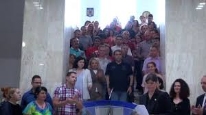 Toți ochii vor fi ațintiți miercuri seară pe laura codruța kovesi: Victimizare Cu Nerusinare Fiarta De Necaz Ca Iohannis I A Dat Branciul Decisiv Laura Kovesi S A Prezentat In Fata Presei Ca O Biata Victima Avand In Spate Angajati Ai Dna Imbracati Ca