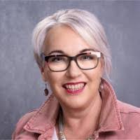 Angela Rupp's Instagram, Twitter & Facebook