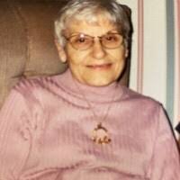 Lilly Hoyt's Instagram, Twitter & Facebook