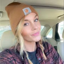 🌟 **Support Brandie's Journey to Freedom and Healing!** 🌟 My best friend,  Brandie, is currently locked up and facing a tough battle. She's struggling  and feeling all alone, and while I'm doing