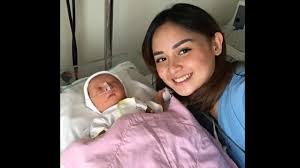 Butuh pertimbangan mendalam dan perjalanan spiritual bagi 1. Joanna Alexandra Melahirkan Bayinya Alami Kesulitan Bernapas