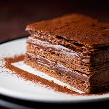 Simple, by clara es una colección de recetas tradicionales, o inspiradas en los sabores dominicanos, ideas para el hogar, manualidades y las. Milhojas Con Mousse De Chocolate Receta En Telva Com