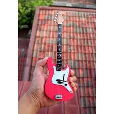 Explore more searches like mark hoppus pink bass. Miniatur Bass Fender Pink Cross Mark Hoppus Blink 182 Signature Shopee Indonesia