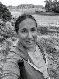 Amazon.com: The One They Call Momma: 9780578896632: Davis, Shelly, Gordon,  Elisabeth Honour, Harkavy, Michael: Books