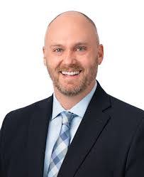 Ginger Ewing's Instagram, Twitter & Facebook