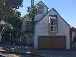 See our range of commercial house painting services for wellington homes. Professional Painter Wellington Vh Painting Services