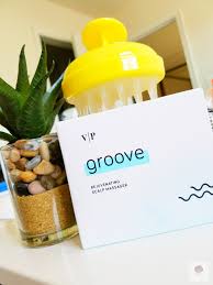 Vanity Planet Groove Rejuvenating Scalp Massager Izikurls