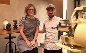 Sascha ruefer was born on january 19, 1972 in grenchen, solothurn, switzerland. Diese Beiz Geht Ab Nicht Nur Dank Jamie Oliver Zentralplus