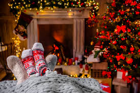 The following 50 christmas decoration ideas have been handpicked to help you find a project that will inspire you to embrace your artistic side of 2020. How To Make Your Holiday Cottage Festive This Christmas