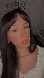 Evie Davis (@eviedavis004)