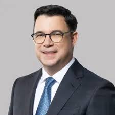 Steve Curley's Instagram, Twitter & Facebook