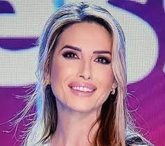 Una bellezza magnifica, la telegiornalista di sport mediaset è come una fata. Giorgia Rossi Eta Altezza Mediaset Pjanic Fidanzato